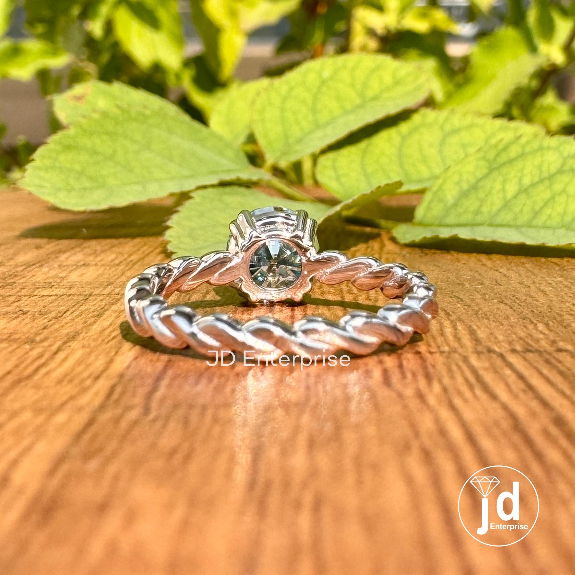 1.00 CT Round Cut Cyan Bule Moissanite Solitaire Engagement Ring, Claw Prongs, Twisted Rope Band, Wedding Ring, Anniversary Gift