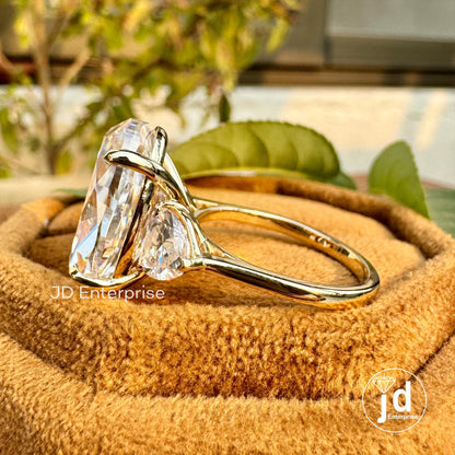 Three Stone Oval Engagement Ring, Luxury Wedding Ring, 13.50 TCW Oval & Heart Shape Celebrity Style Bridal Ring, Large Oval Yellow Gold Ring