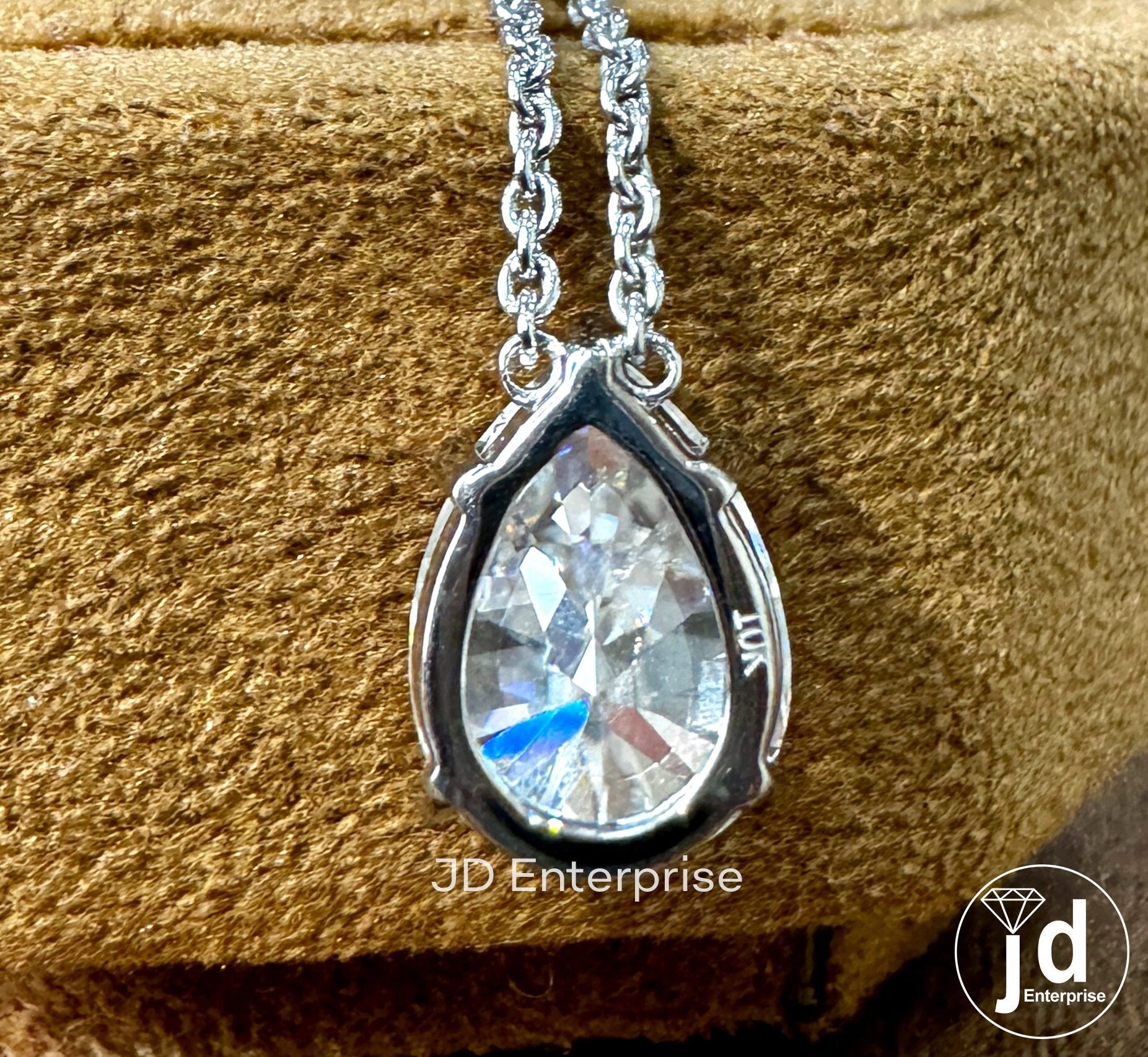Colorless 4.00 CT Pear Shape Moissanite Pendant for Women, Tear Drop Moissanite Pendant, Anniversary Gift for Her, Bridal Wedding Pendant