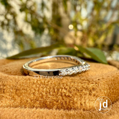 Dainty Curved Moissanite Wedding Band, 0.23 TCW Round Moissanite Half Eternity Engagement Band, Stackable Band, Anniversary Gift, Bridal Set