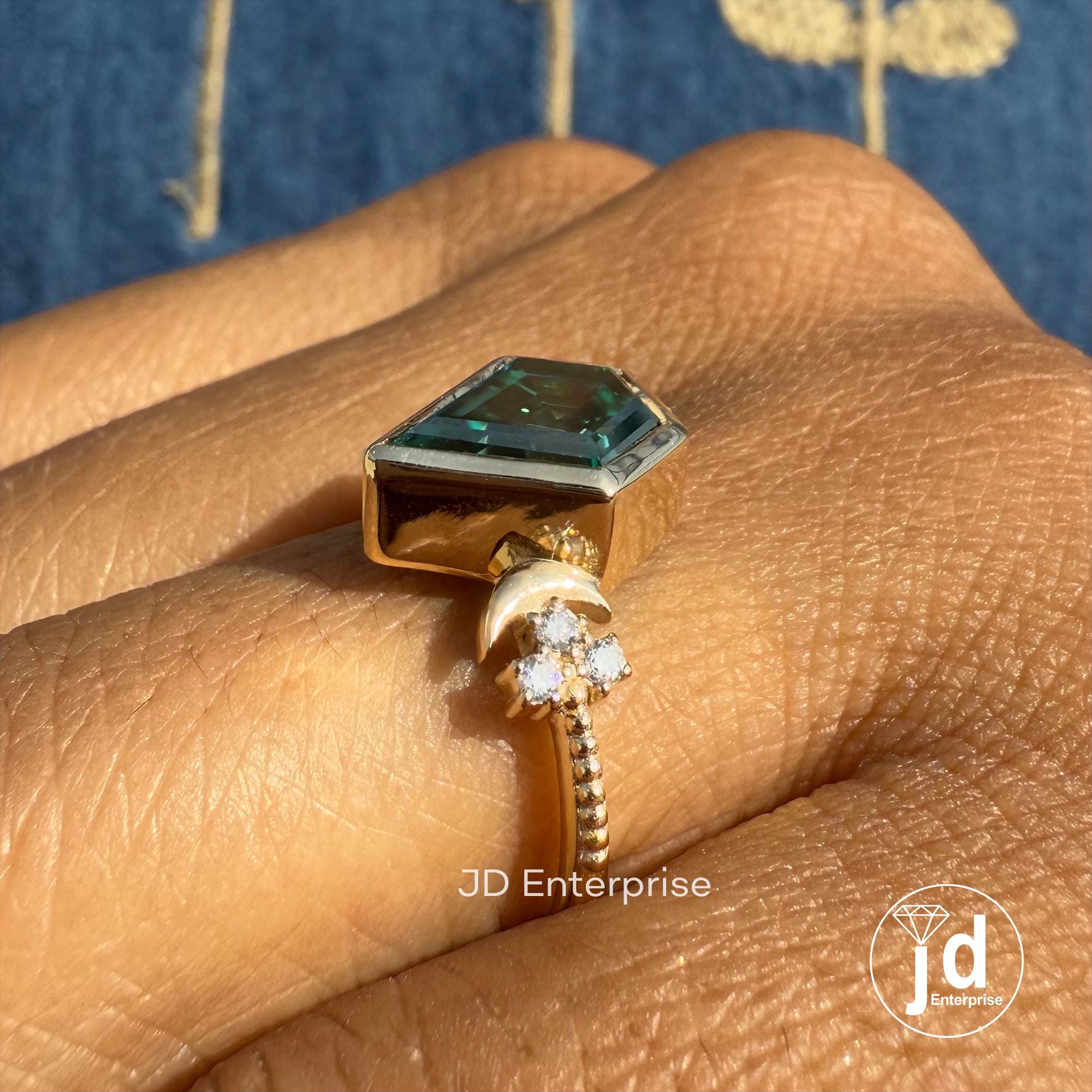 2.00 CT Green Kite Cut Moissanite Engagement Ring, Bezel Set Wedding Ring, Milgrain Work Bridal Ring, Anniversary Gifts, Proposal Ring