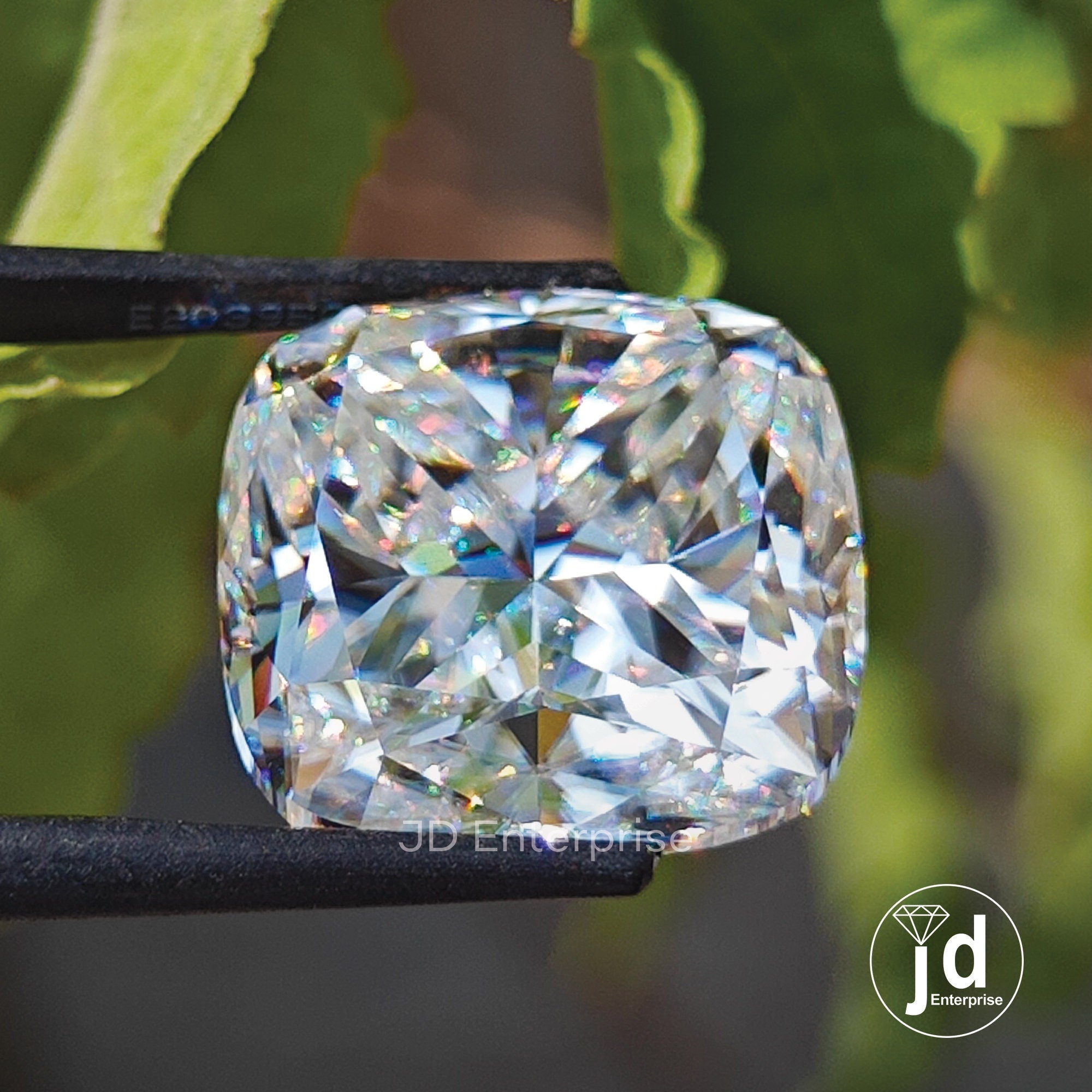 Luxurious 14.50 CT Colorless Big Cushion Cut Loose Moissanite for Making Classic Jewelry Wedding/Engagement Ring or Gold Jewelry