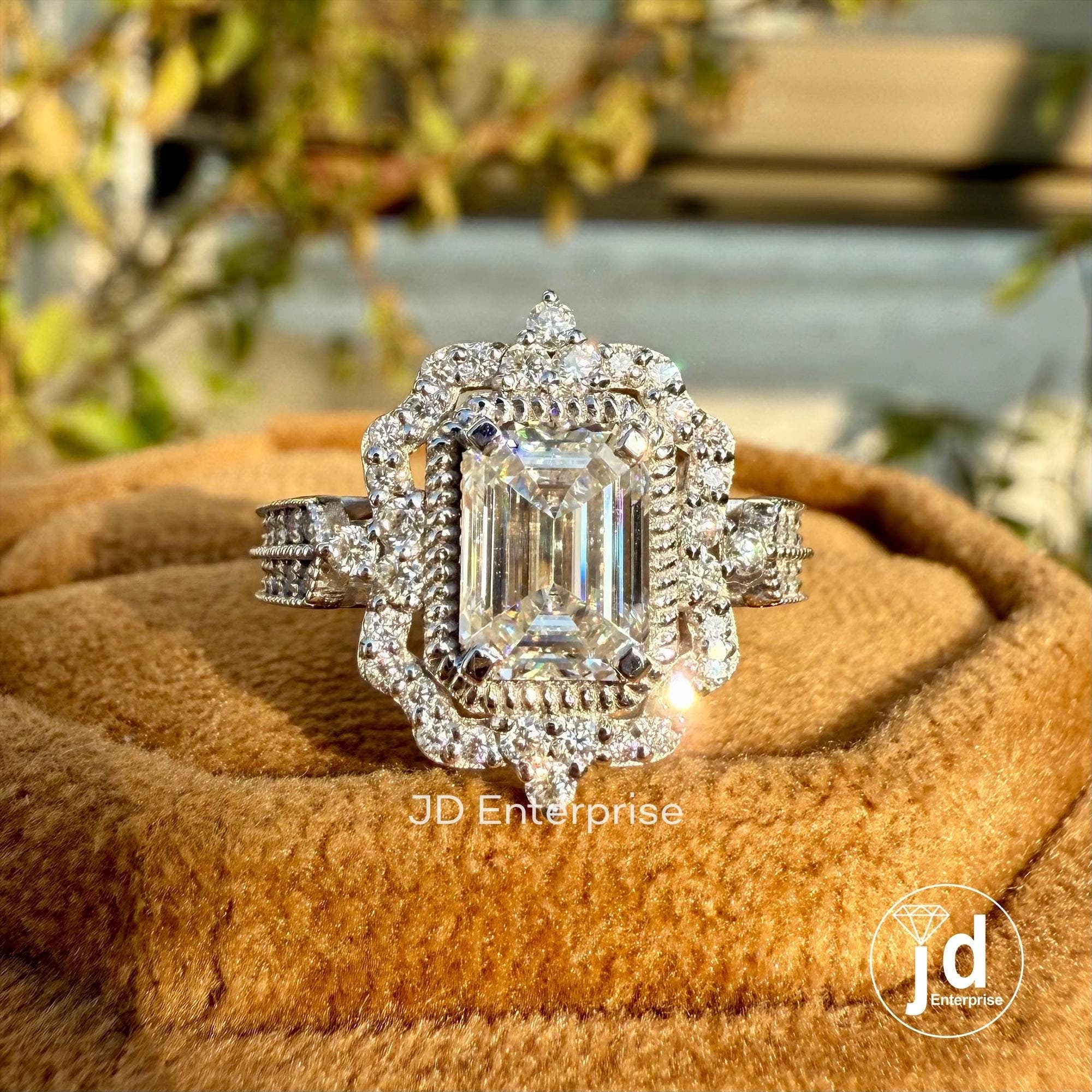 2.0 TW Emerald Cut Moissanite Vintage Engagement Ring, Flower Style Halo Wedding Ring, Milgrain Detailing Ring, Two Row Pave Set Bridal Ring