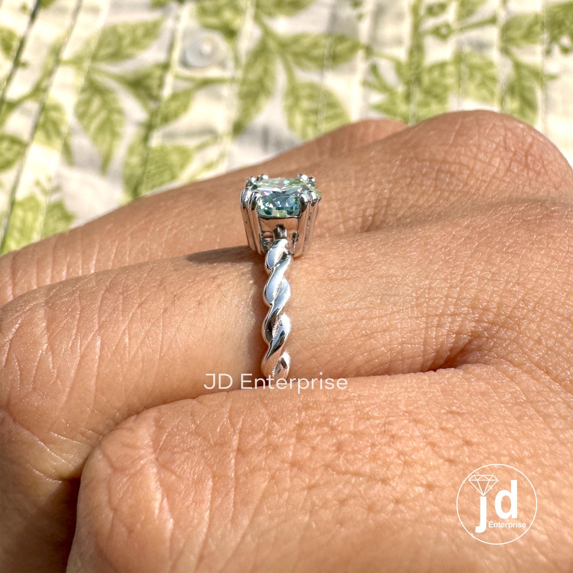 1.00 CT Round Cut Cyan Bule Moissanite Solitaire Engagement Ring, Claw Prongs, Twisted Rope Band, Wedding Ring, Anniversary Gift
