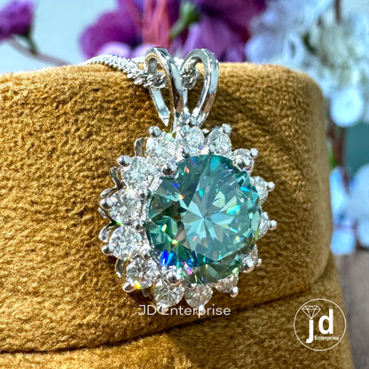 Flower Style 4.00 CT Round Cut Cluster Halo Wedding Pendant, Blue Green Moissanite Charm Pendant for Necklace, Engagement/Anniversary Gifts