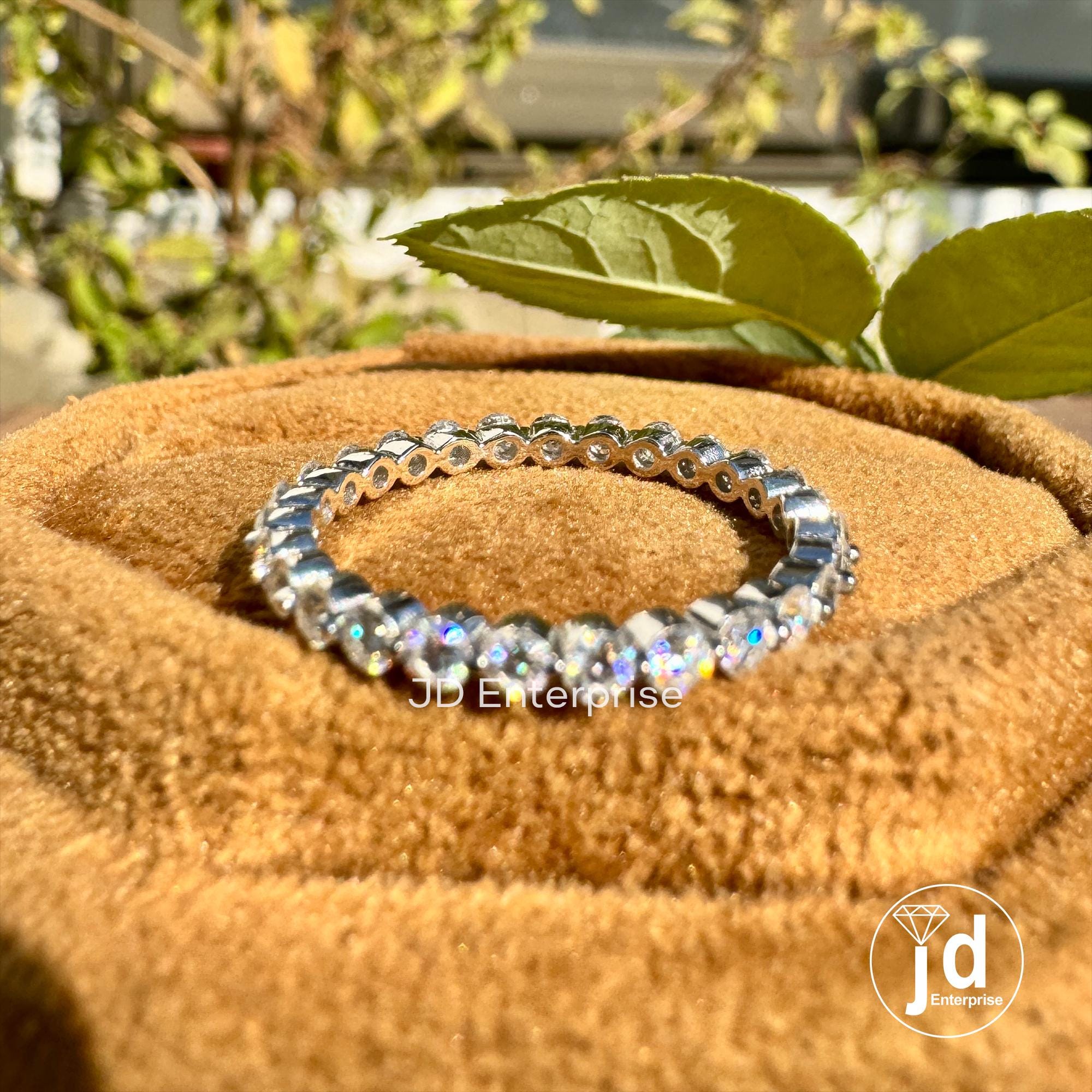 Full Eternity 2.00 MM Round Moissanite Wedding Band, Minimalist Moissanite Band, Floating Bubble Band, Stackable Band, Anniversary Gift Band
