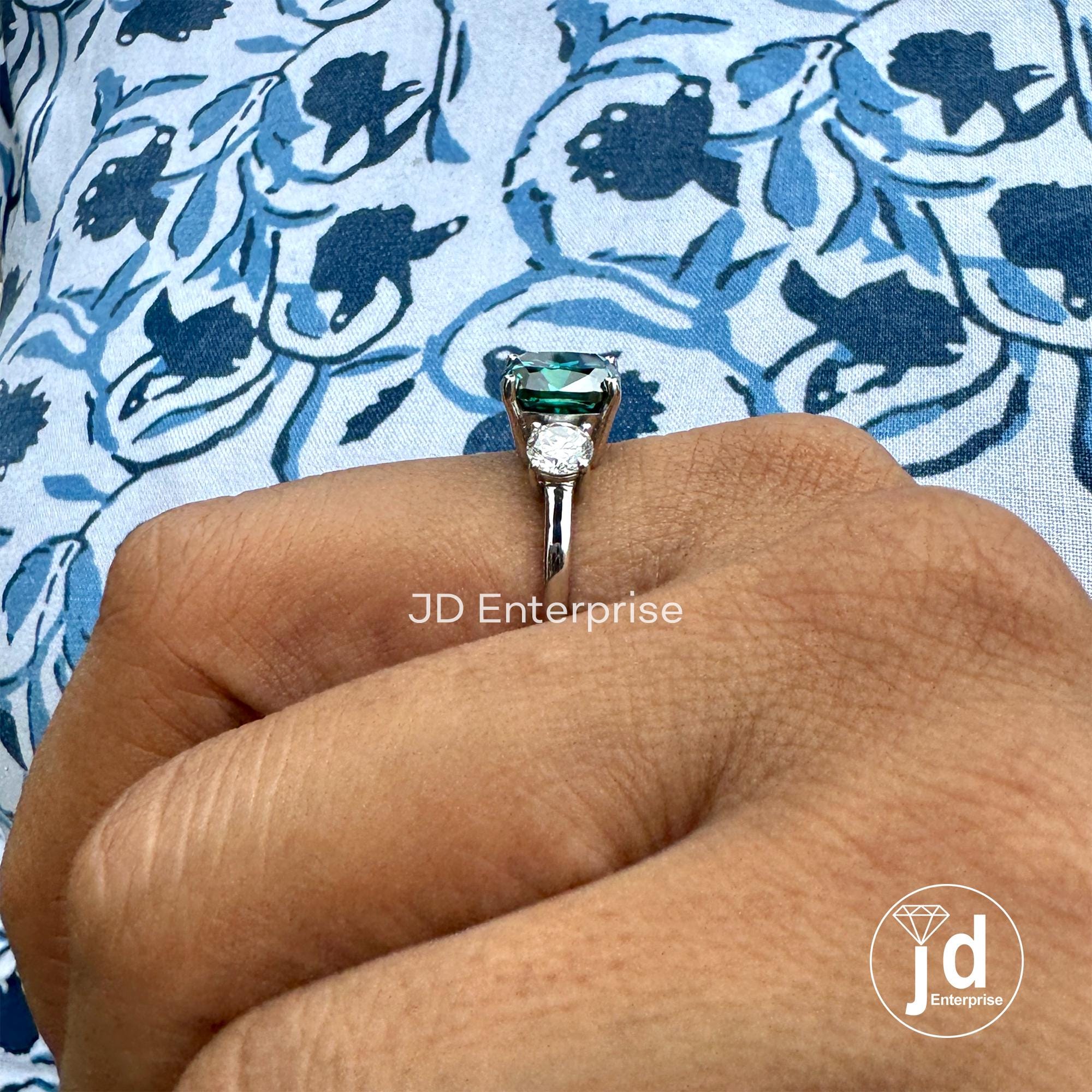 4.00TCW Cushion Cut Green Moissanite Engagement Ring, Three Stone Ring, White Gold Bridal Ring, Cocktail Anniversary Gift Ring, Wedding Ring