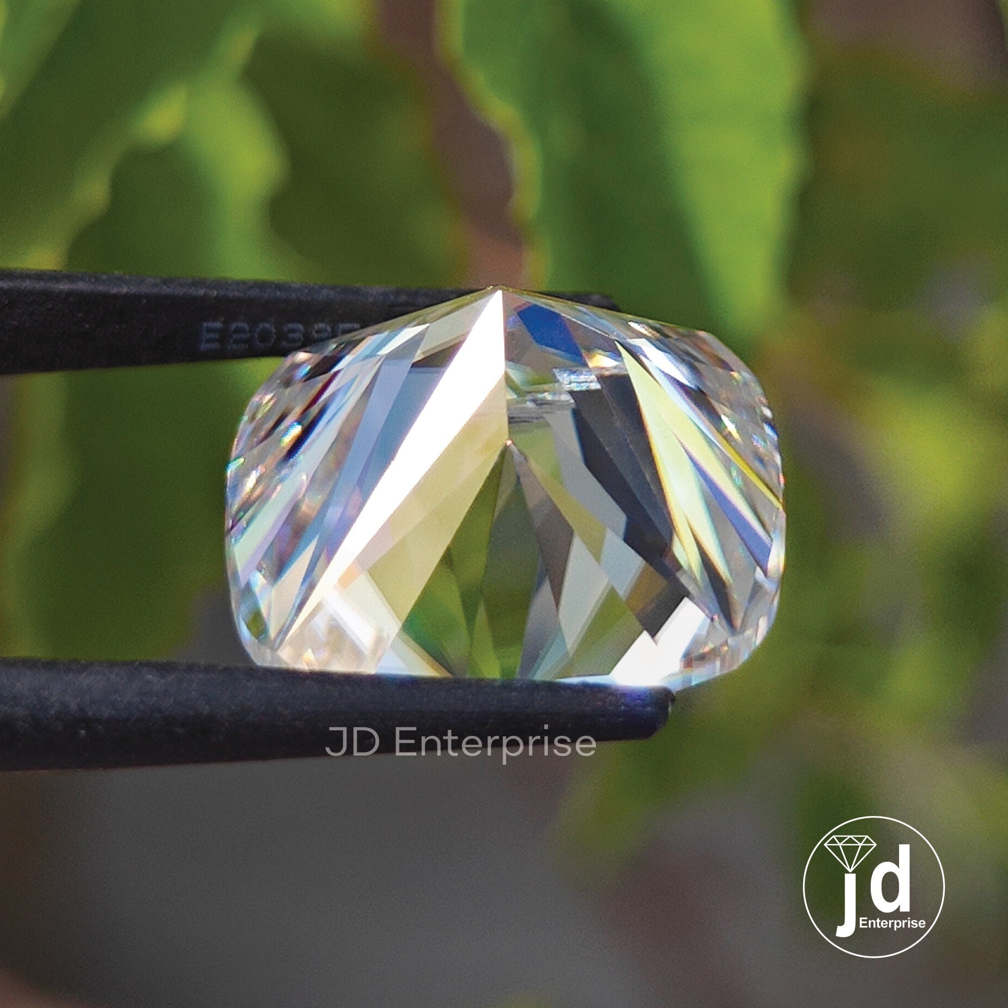 Luxurious 14.50 CT Colorless Big Cushion Cut Loose Moissanite for Making Classic Jewelry Wedding/Engagement Ring or Gold Jewelry