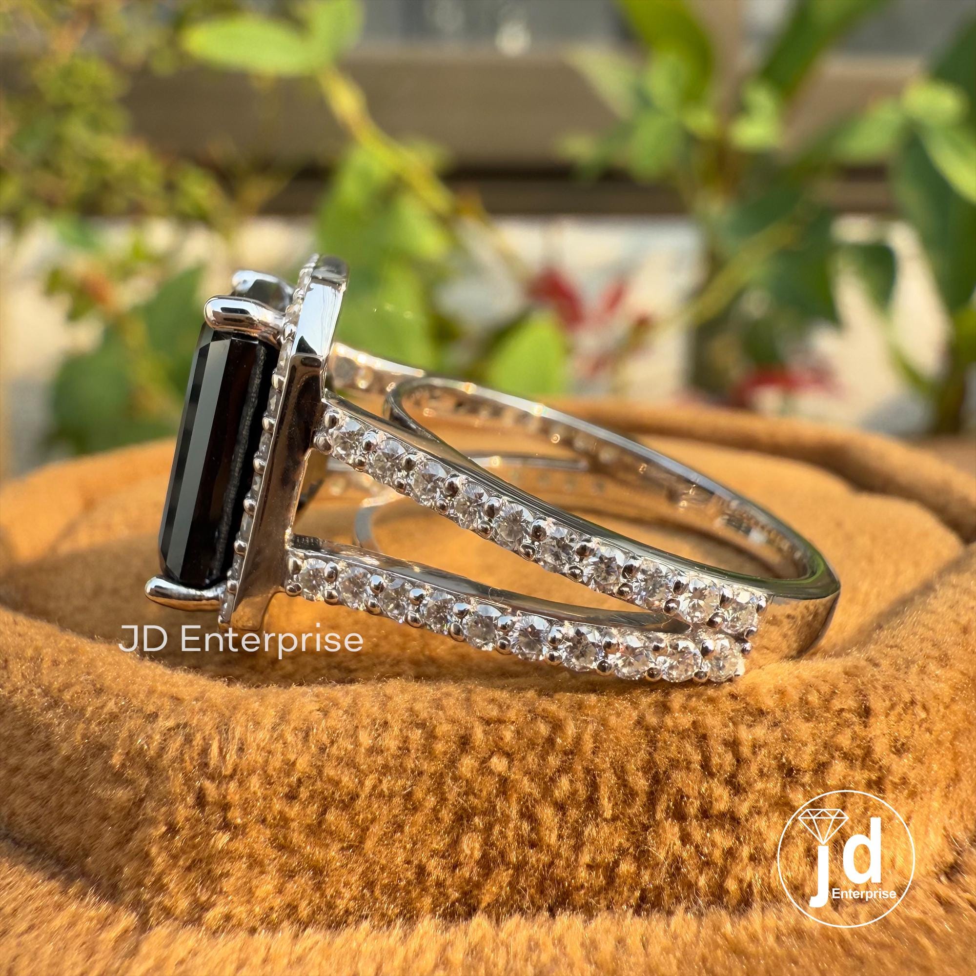 Emerald Cut Rich Deep Black Moissanite Halo Engagement Ring, Split Shank Pave Moissanite Wedding Ring for Her, Anniversary Gift, Bridal Ring