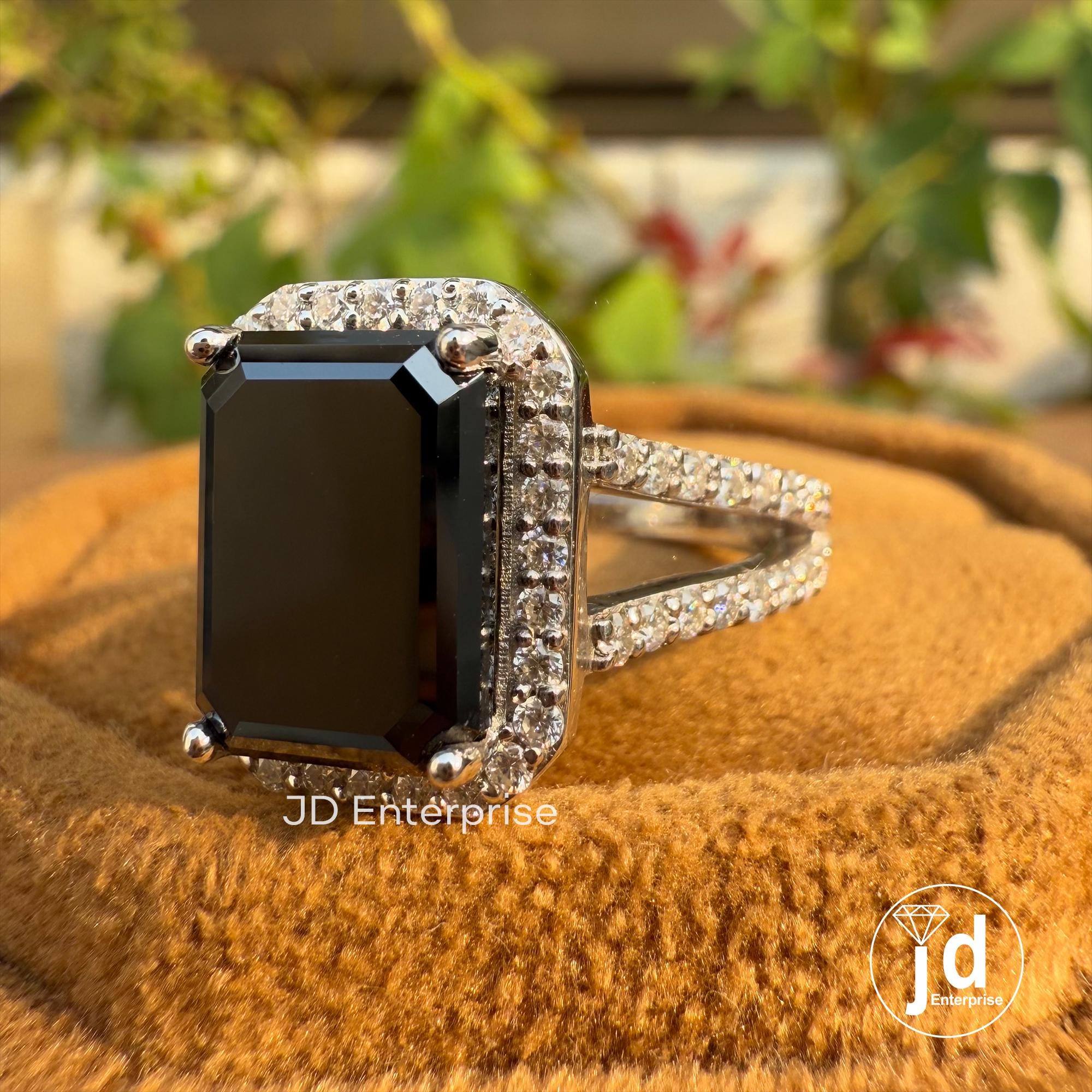 Emerald Cut Rich Deep Black Moissanite Halo Engagement Ring, Split Shank Pave Moissanite Wedding Ring for Her, Anniversary Gift, Bridal Ring