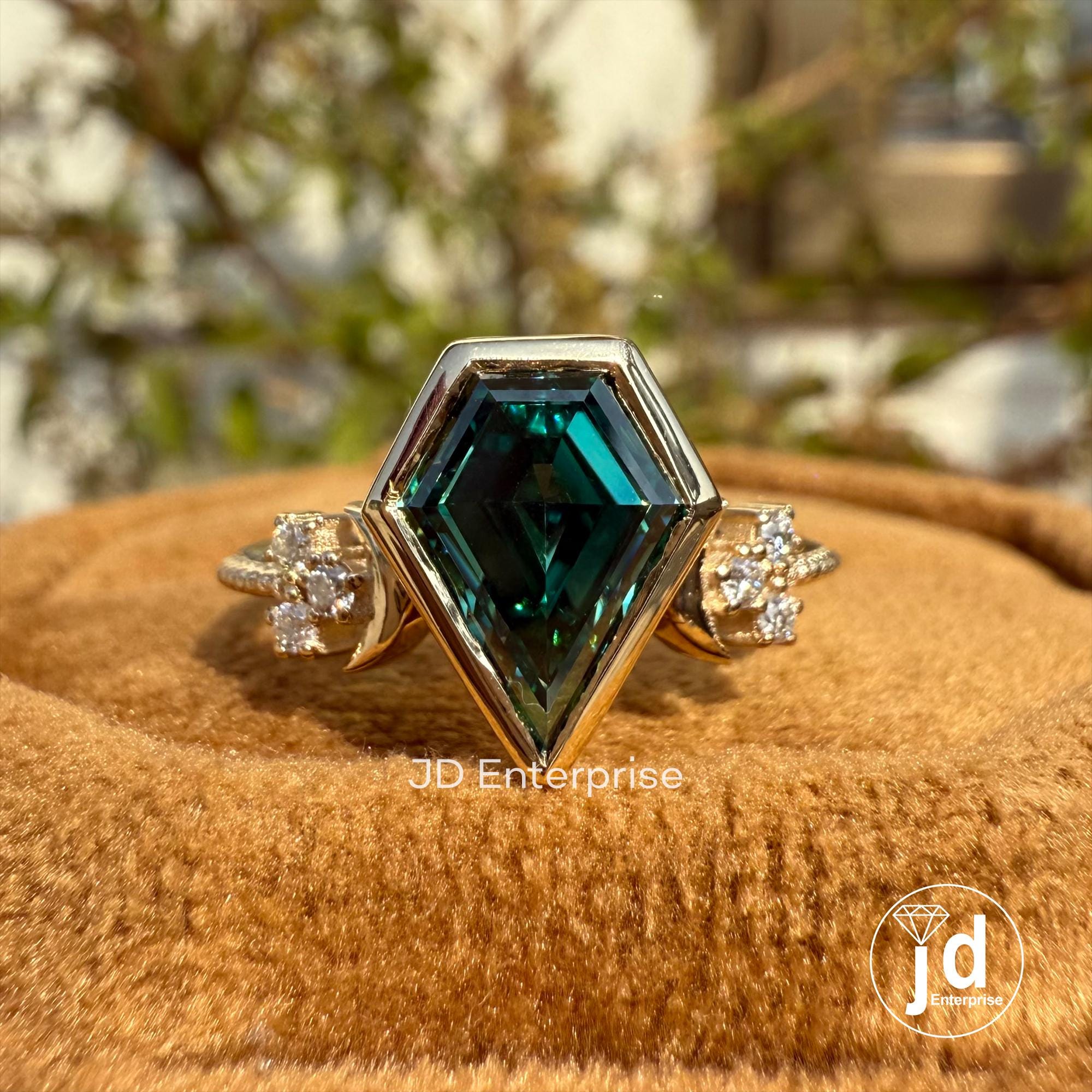 2.00 CT Green Kite Cut Moissanite Engagement Ring, Bezel Set Wedding Ring, Milgrain Work Bridal Ring, Anniversary Gifts, Proposal Ring