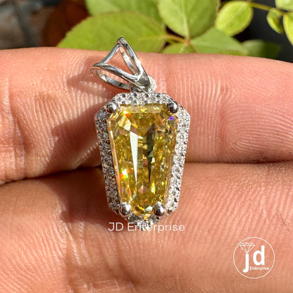 4.00 CT Coffin Cut Canary Yellow Moissanite Pendant, Pendant for Necklace, Halo Wedding Pendant, Antique Moissanite White/Yellow/Rose Gold