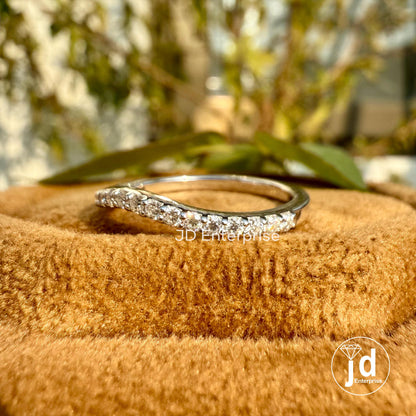 Dainty Curved Moissanite Wedding Band, 0.23 TCW Round Moissanite Half Eternity Engagement Band, Stackable Band, Anniversary Gift, Bridal Set