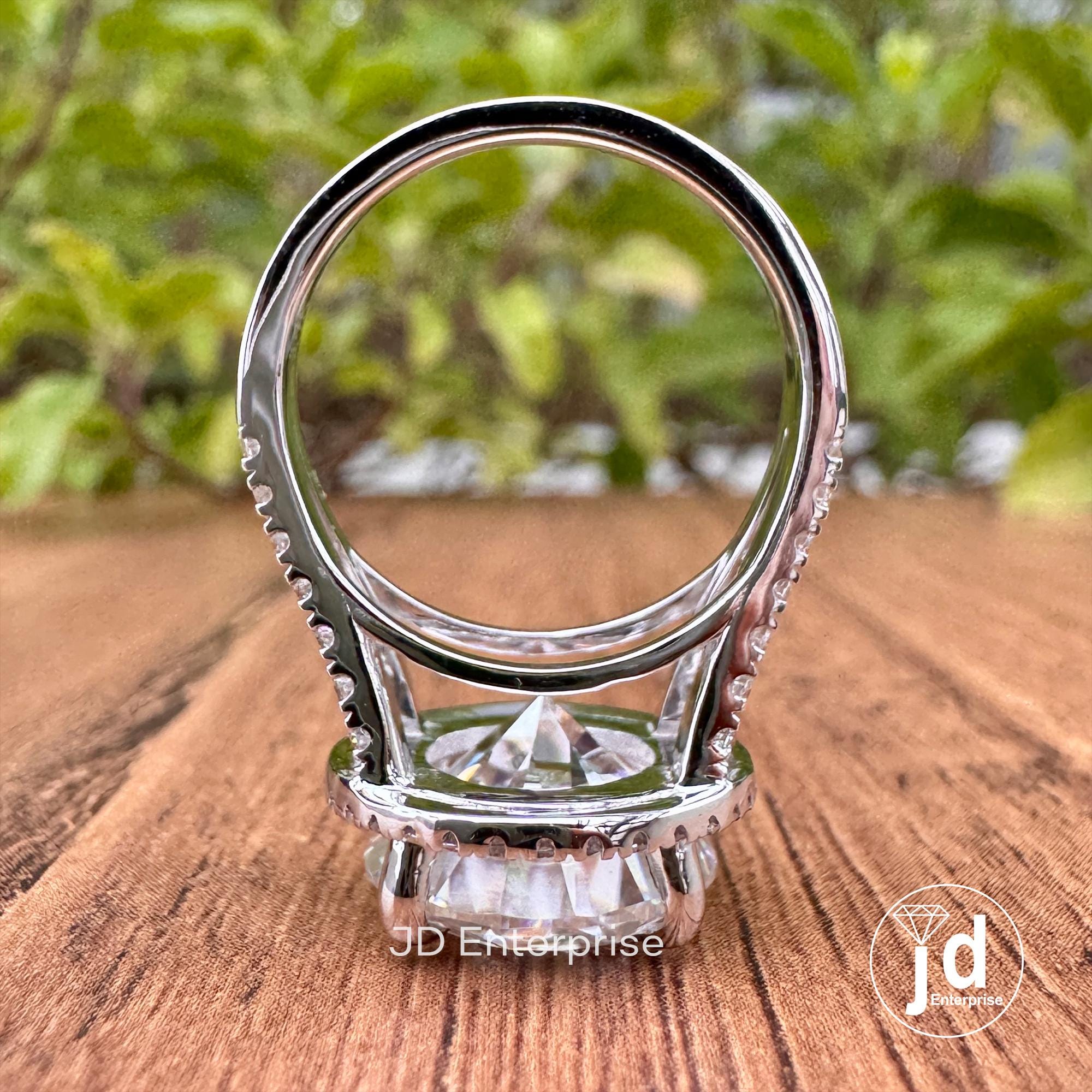 6.00 CT Colorless Heart & Arrow Round Cut Moissanite Ring, Halo Engagement Ring, Accent Wedding Ring, Pave Split Shank Ring, Bridal Ring