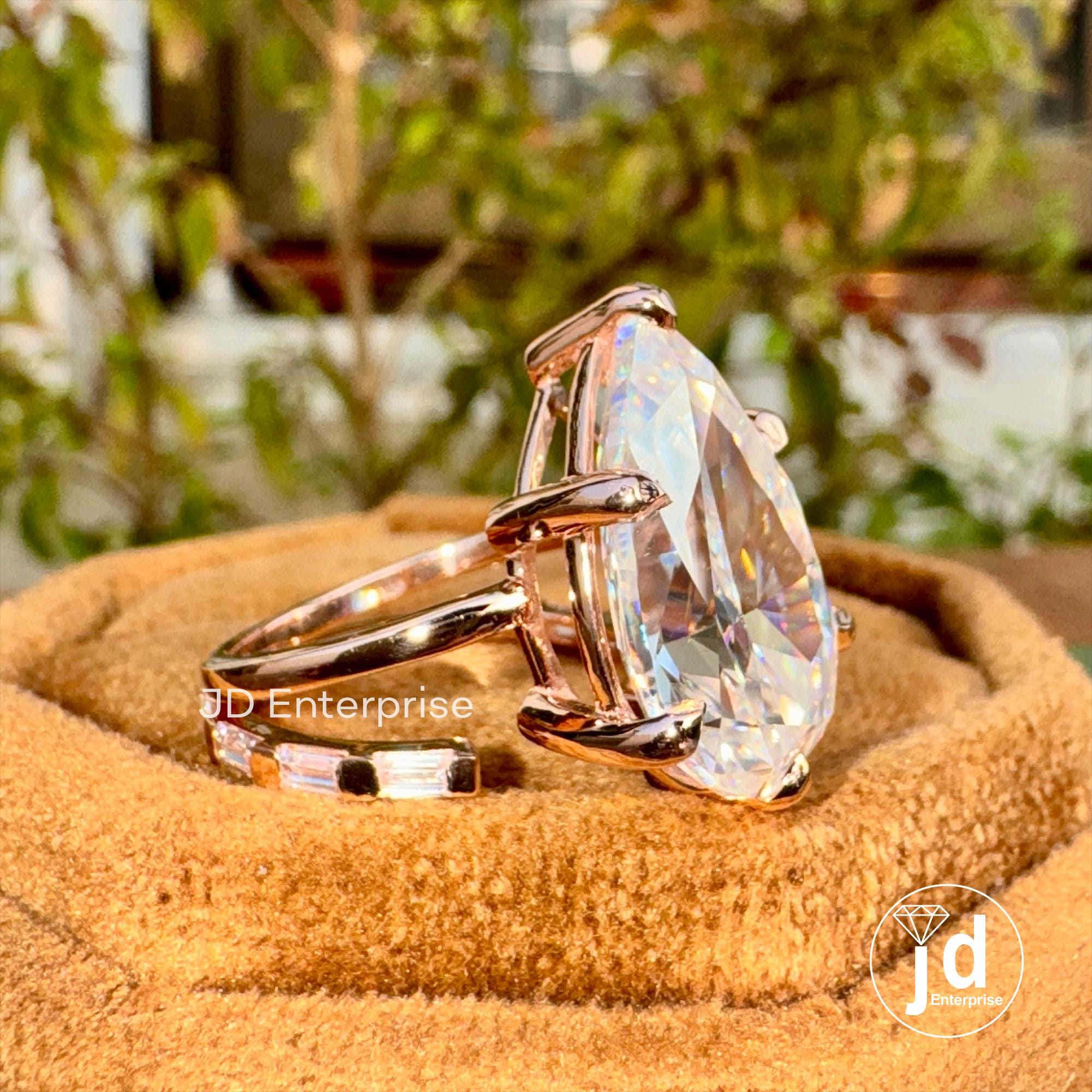 9.00TW Big Pear Cut Moissanite Engagement Ring, Solitaire Teardrop Wedding Ring Set, Celebrity Style Bridal Ring Set, Open Gap Baguette Band